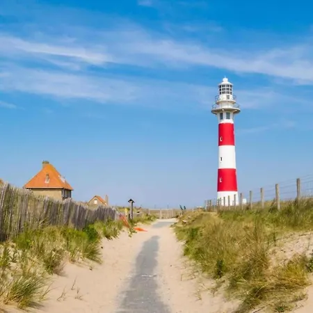 Apartment Nieuwpoort Near Beach & Marina, Cleaning Included 아파트