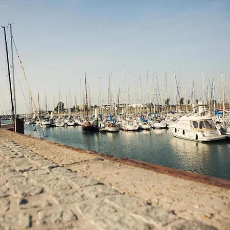 아파트 Apartment Nieuwpoort Near Beach & Marina, Cleaning Included *