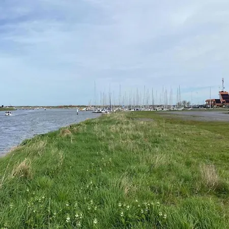 아파트 Apartment Nieuwpoort Near Beach & Marina, Cleaning Included 니우포르트