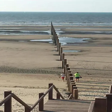 Apartment Nieuwpoort Near Beach & Marina, Cleaning Included *
